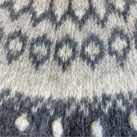 Vintage Stamford Western Style Grey Wool Sweater - Picture 4 of 4